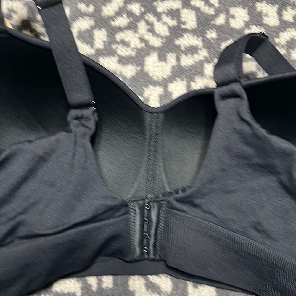 Truekind Wireless Shaping Bra - Picture 2 of 6